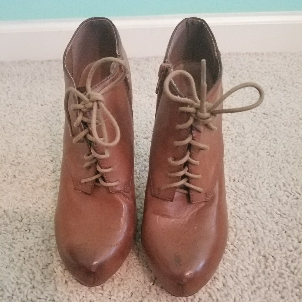 Vintage Laced Heels